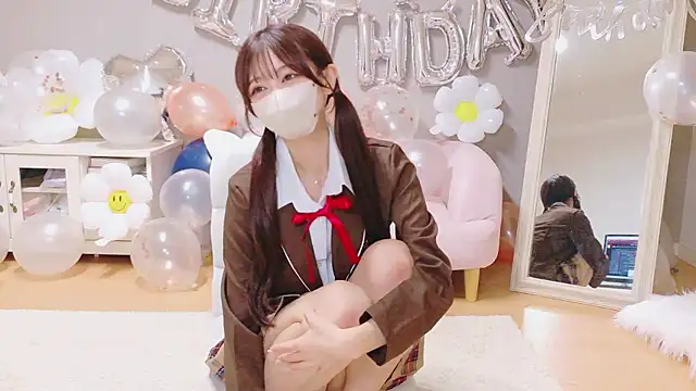 Snapshot of Yuna-ch chatting on October 2025 10:37:02 AM Yuna-ch online show from October 2025 10:37:02 AM