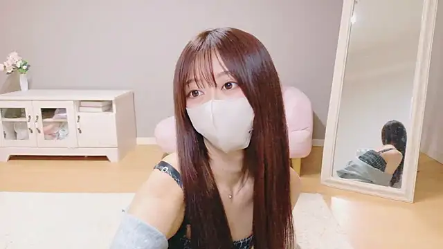 Snapshot of Yuna-ch chatting on October 2025 12:50:02 PM Yuna-ch online show from October 2025 12:50:02 PM