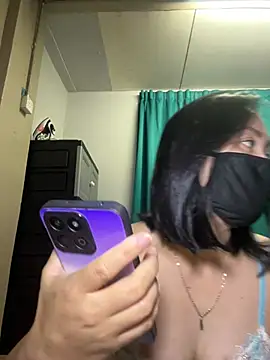 melyiaaa online show from February 2026 03:21:01 PM