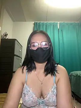 melyiaaa online show from May 2026 02:32:02 PM