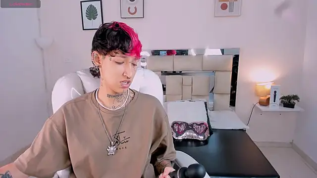 Snapshot of Luci_Rose chatting on September 2025 02:16:01 PM Luci Rose online show from September 2025 02:16:01 PM