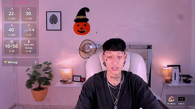 Snapshot of Luci_Rose chatting on October 2025 02:19:02 AM Luci Rose online show from October 2025 02:19:02 AM