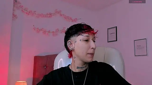 Snapshot of Luci_Rose chatting on July 2026 03:16:02 PM Luci Rose online show from July 2026 03:16:02 PM