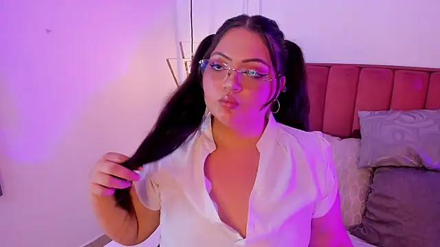 Tessa Sinclaire online show from October 2025 08:29:01 PM