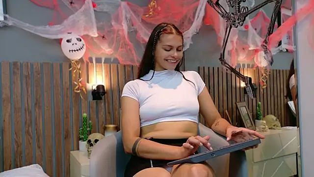 Ashley HotGirl online show from November 2025 02:30:02 PM