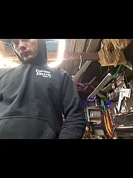 twistafatpipe online show from January 2026 09:46:02 AM