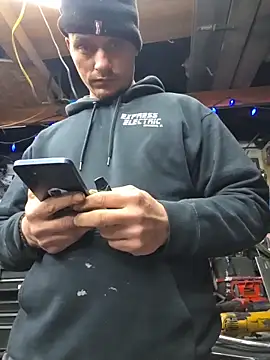 twistafatpipe online show from March 2026 02:23:01 PM