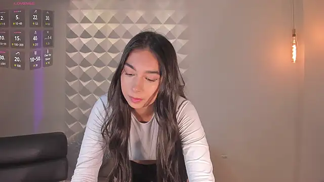 VeronicaBlue online show from September 2025 11:20:02 AM