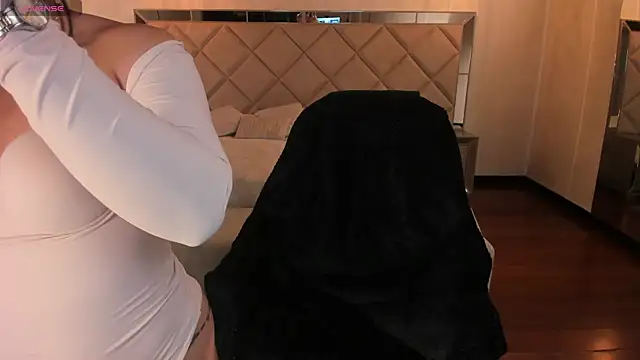 MilaColeman online show from January 2026 02:27:01 AM