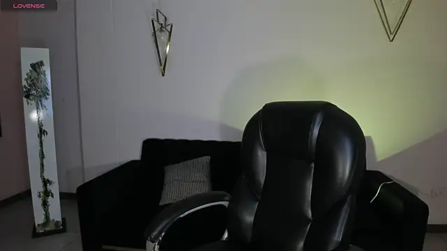 LizzCooper online show from November 2025 03:28:02 AM