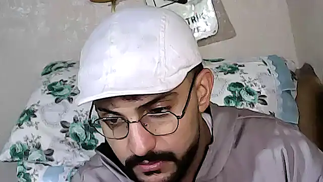 Muratcan33 online show from November 2025 11:18:02 PM