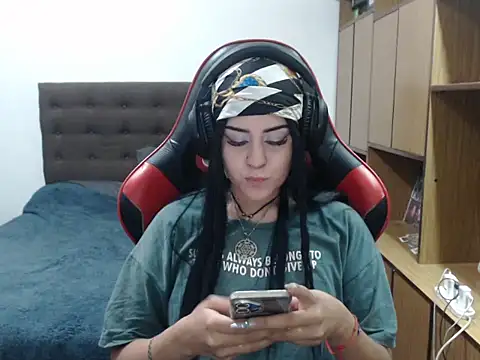 bluegoddessstoned online show from December 2025 08:47:02 PM