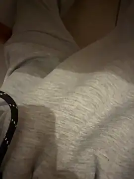 Dicksxd online show from October 2025 09:27:01 PM