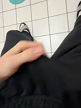 Dicksxd online show from February 2026 04:50:02 AM