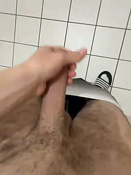 Dicksxd online show from March 2026 09:33:02 AM