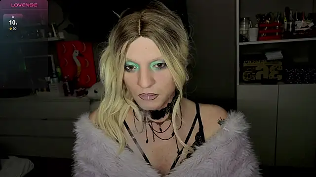 Kkkylie online show from February 2026 10:07:01 PM