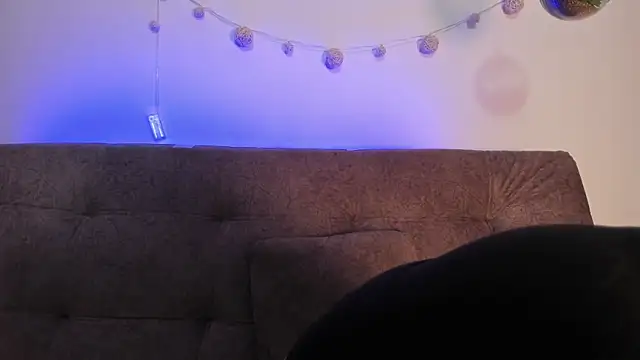 katalella brown1 online show from September 2025 12:08:02 PM