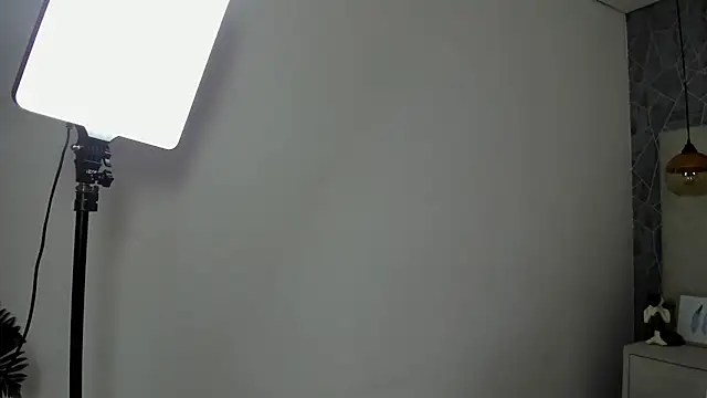 Snapshot of _im_alaya chatting on November 2025 06:02:02 AM im alaya online show from November 2025 06:02:02 AM