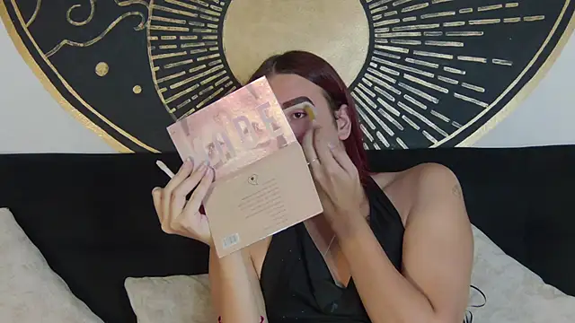 Maylu Fox online show from September 2025 02:38:02 PM