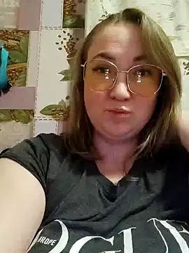 Kiss Eva online show from January 2025 09:47:01 PM