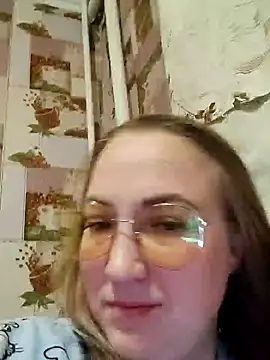 Kiss Eva online show from January 2025 07:49:02 PM