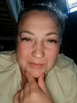 Kiss Eva online show from September 2025 09:25:02 PM