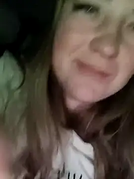 Kiss Eva online show from November 2025 05:12:02 PM