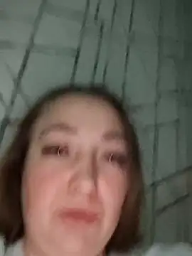 Snapshot of Kiss_Eva chatting on December 2025 05:10:02 PM Kiss Eva online show from December 2025 05:10:02 PM