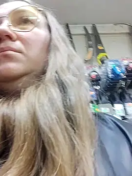 Snapshot of Kiss_Eva chatting on February 2026 07:24:02 AM Kiss Eva online show from February 2026 07:24:02 AM