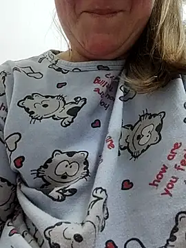 Snapshot of Kiss_Eva chatting on February 2026 05:17:02 PM Kiss Eva online show from February 2026 05:17:02 PM