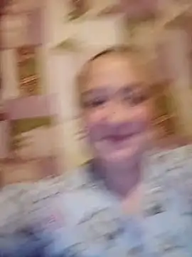 Kiss Eva online show from March 2026 08:25:01 PM