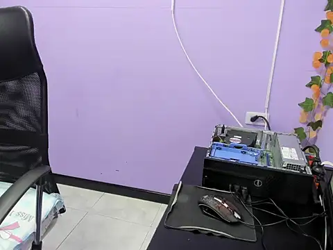 Megan Collinss  online show from September 2025 03:24:01 PM