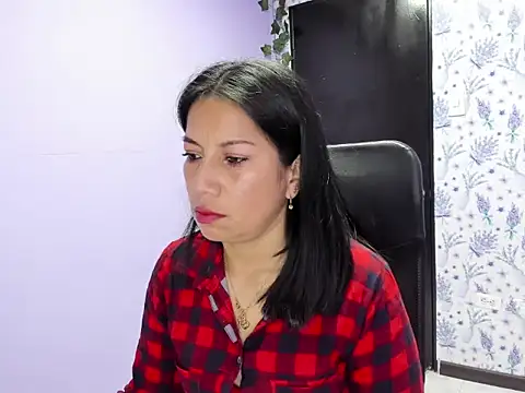 Megan Collinss  online show from November 2025 01:34:02 PM