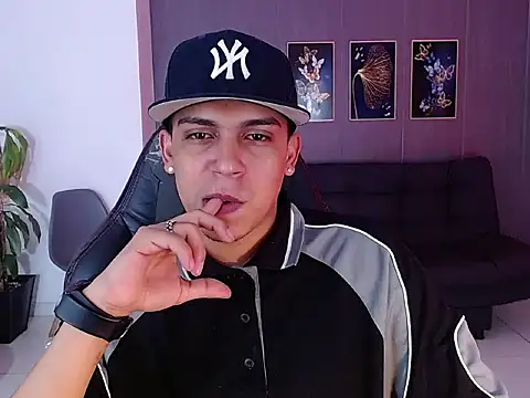 david santos16 online show from September 2025 02:01:02 AM