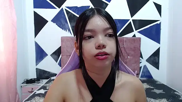 shy luna18 online show from December 2025 01:42:01 PM