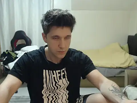 Snapshot of 2handsomemann chatting on May 2026 06:48:02 PM 2handsomemann online show from May 2026 06:48:02 PM