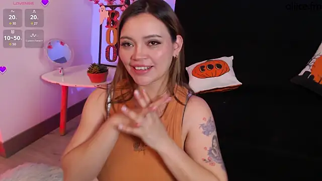 aliiceFM online show from October 2025 03:53:01 AM