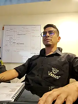 Juann-cock online show from November 2025 09:39:01 PM