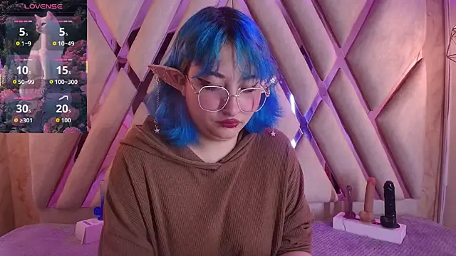 Lilith curvy online show from September 2025 07:49:02 PM