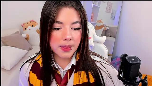 dolce antonellaa online show from October 2025 01:00:02 AM