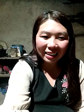 quynhkoolbae online show from November 2025 12:49:02 PM