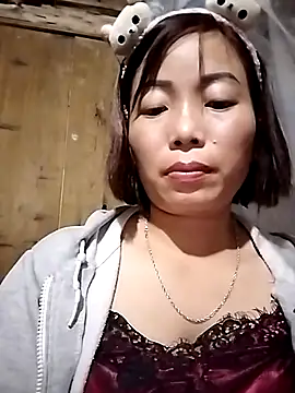 Annaacutee online show from November 2025 01:23:02 PM