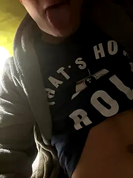 ziolsonek online show from November 2025 12:10:02 AM