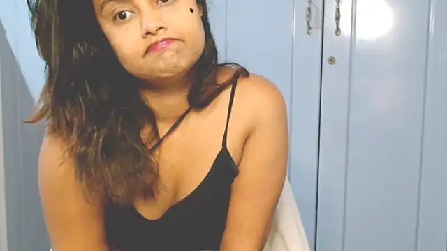 Snapshot of Indian_GlowingMiax chatting on September 2025 02:57:01 AM Indian GlowingMiax online show from September 2025 02:57:01 AM