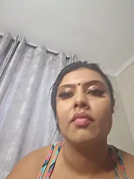 Snapshot of Indian_GlowingMiax chatting on November 2025 05:28:02 AM Indian GlowingMiax online show from November 2025 05:28:02 AM