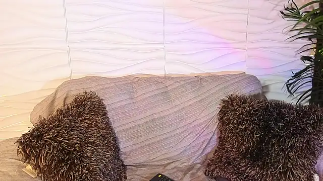 Suxan White  online show from April 2026 07:52:02 PM