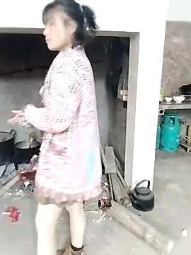 linda bae00 online show from December 2025 02:30:01 AM