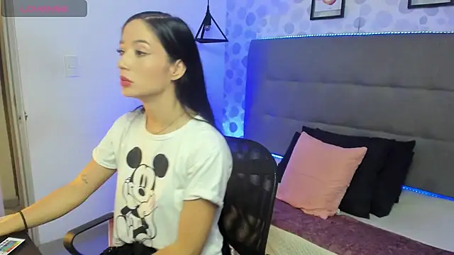 celeste  clark online show from November 2025 01:00:02 PM