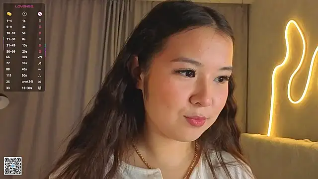 AlberthaEscue online show from September 2025 04:17:02 AM