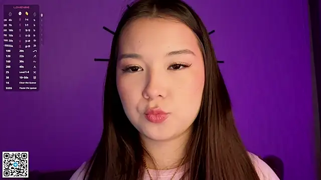 AlberthaEscue online show from November 2025 04:11:02 AM